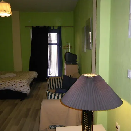 Homy Cozy Towards The Centre