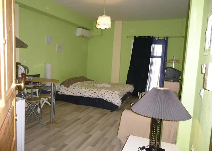 Homy Cozy Towards The Centre